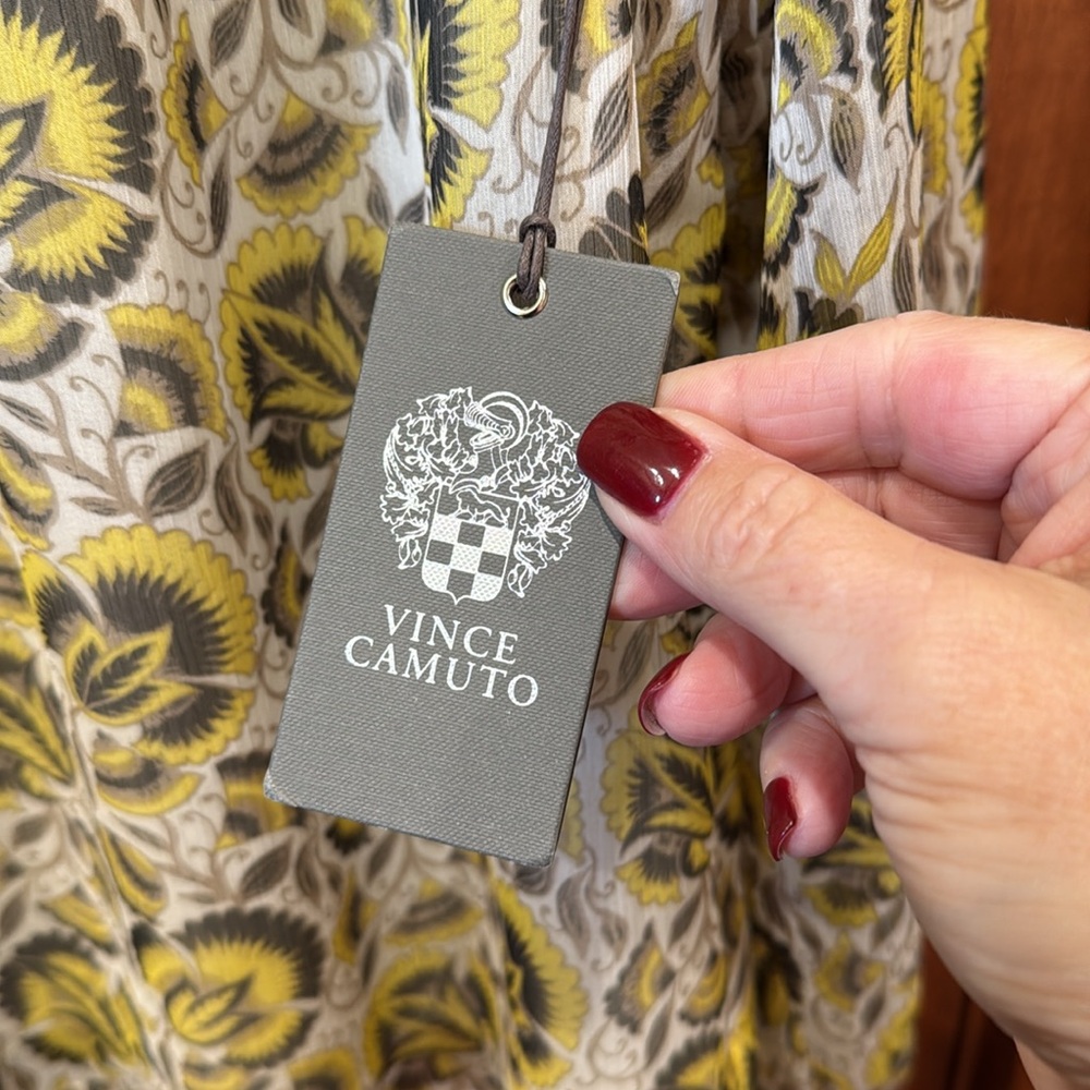Vince Camuto blouse - Picture 4 of 8
